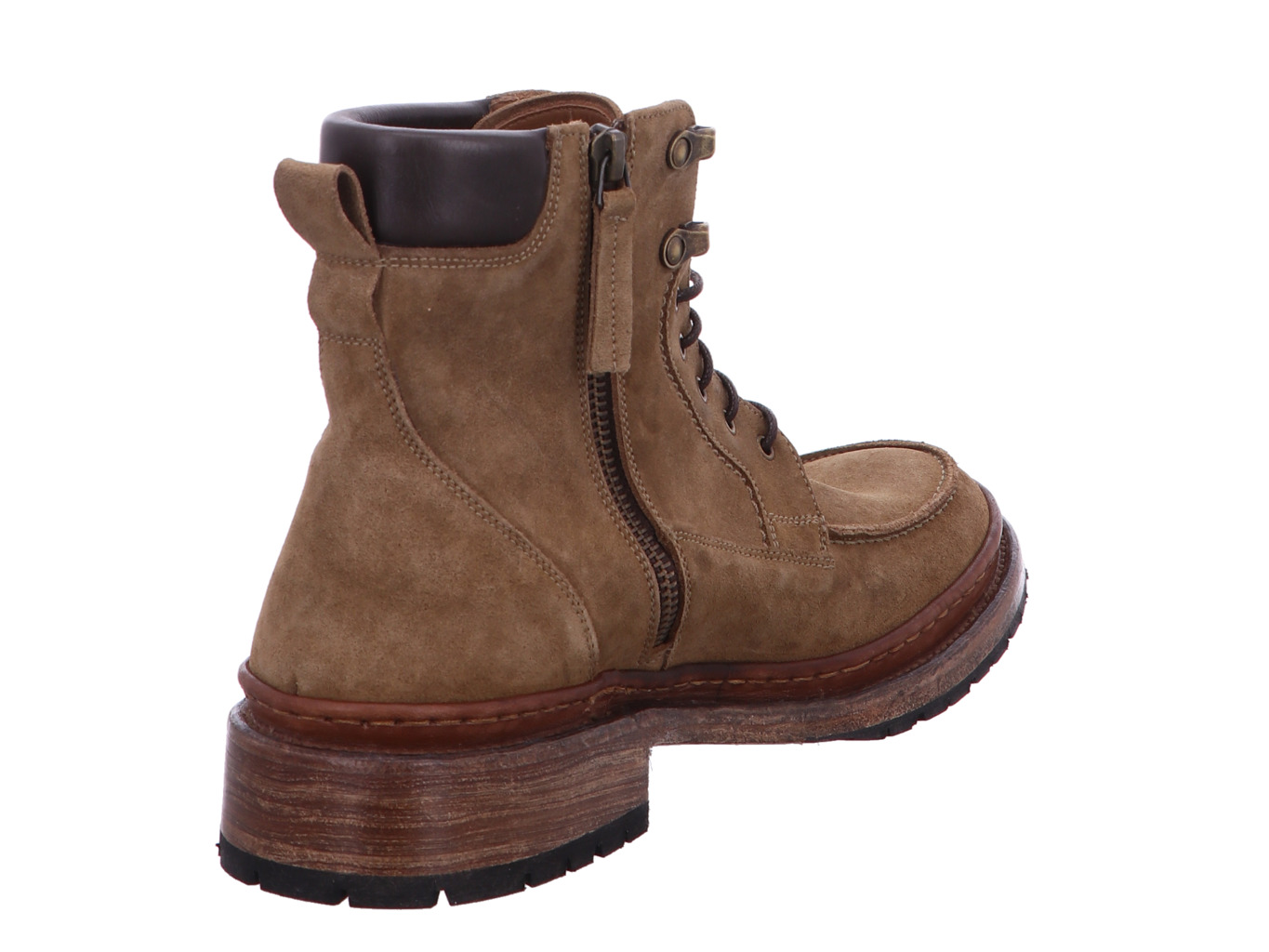 cordwainer_kirala_242m24011d2_2181