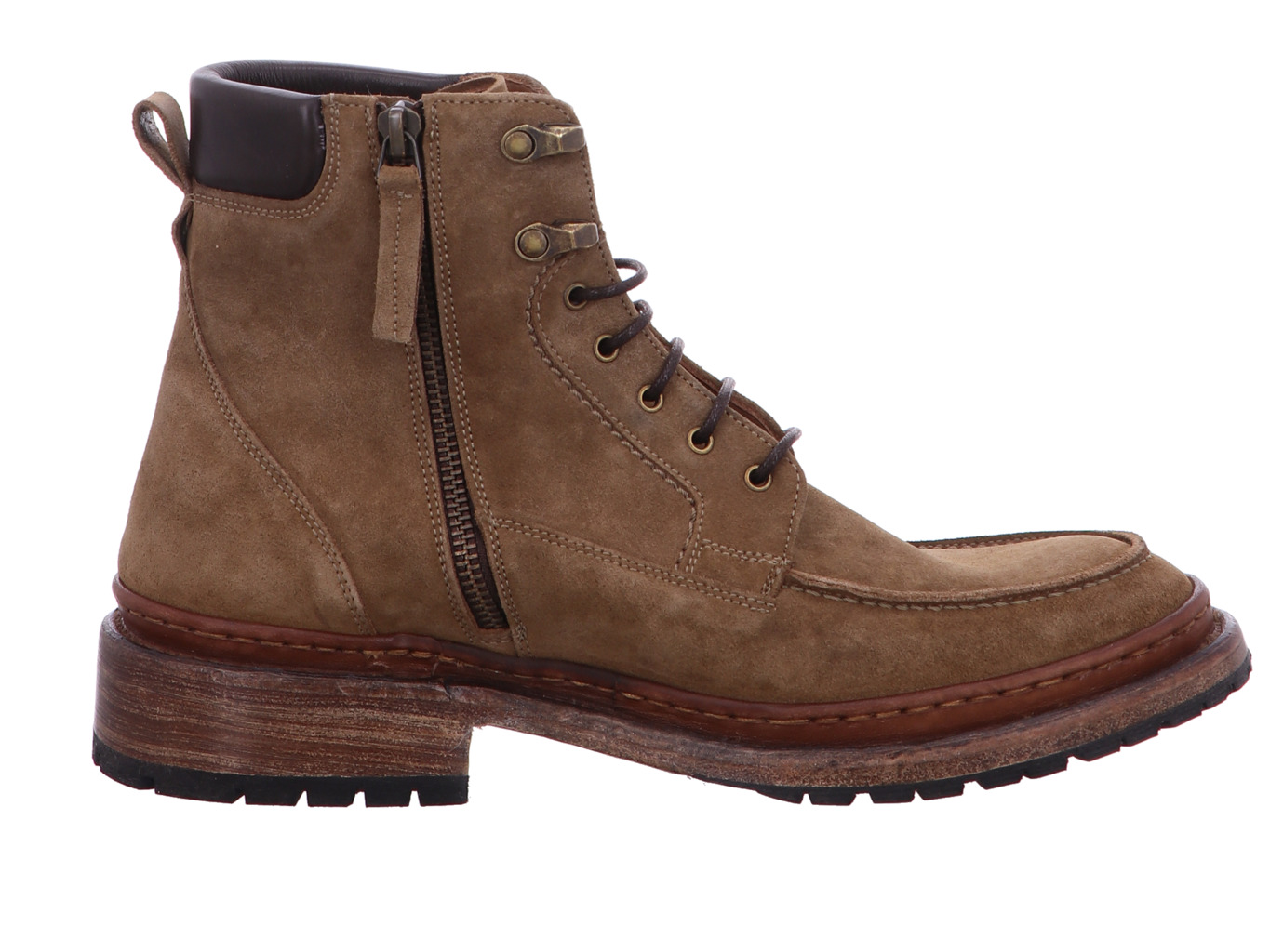 cordwainer_kirala_242m24011d2_4236