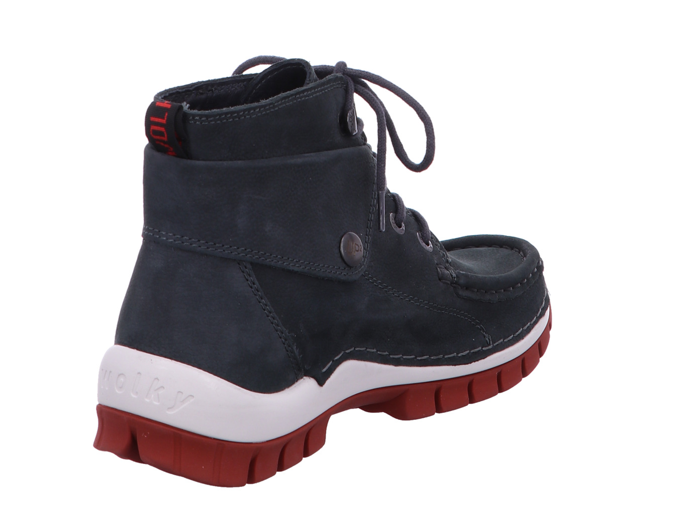 wolky_jump_winter_0472511_210_2147